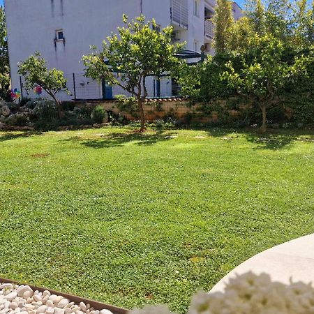 Apartments Cerin-Ровинь Экстерьер фото